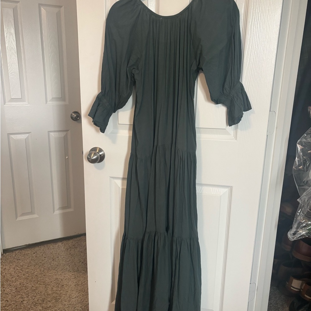 Daughters of India Sahana Gown - Picture 5 of 8